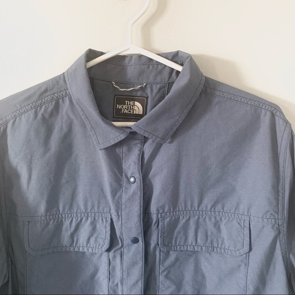 The North Face Long Sleeve Shirt - Picture 2 of 2